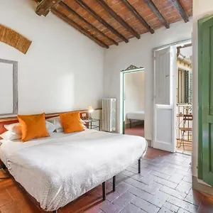 https://wine-apartments-florence-lambrusco.it-tuscanyhotel.com