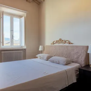https://guest-house-bianca.it-tuscanyhotel.com